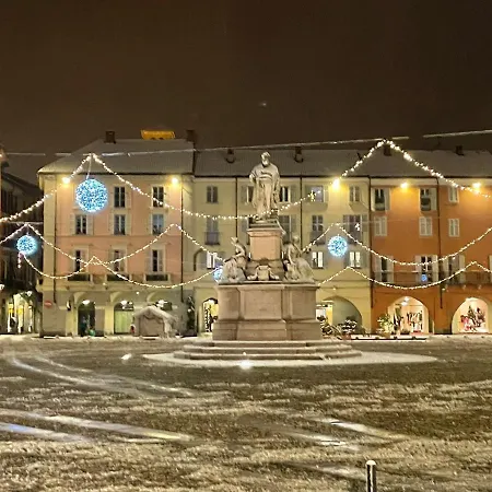 Apartamento Cozy Place 10 Vercelli