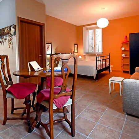 Cozy Place 10 * Vercelli